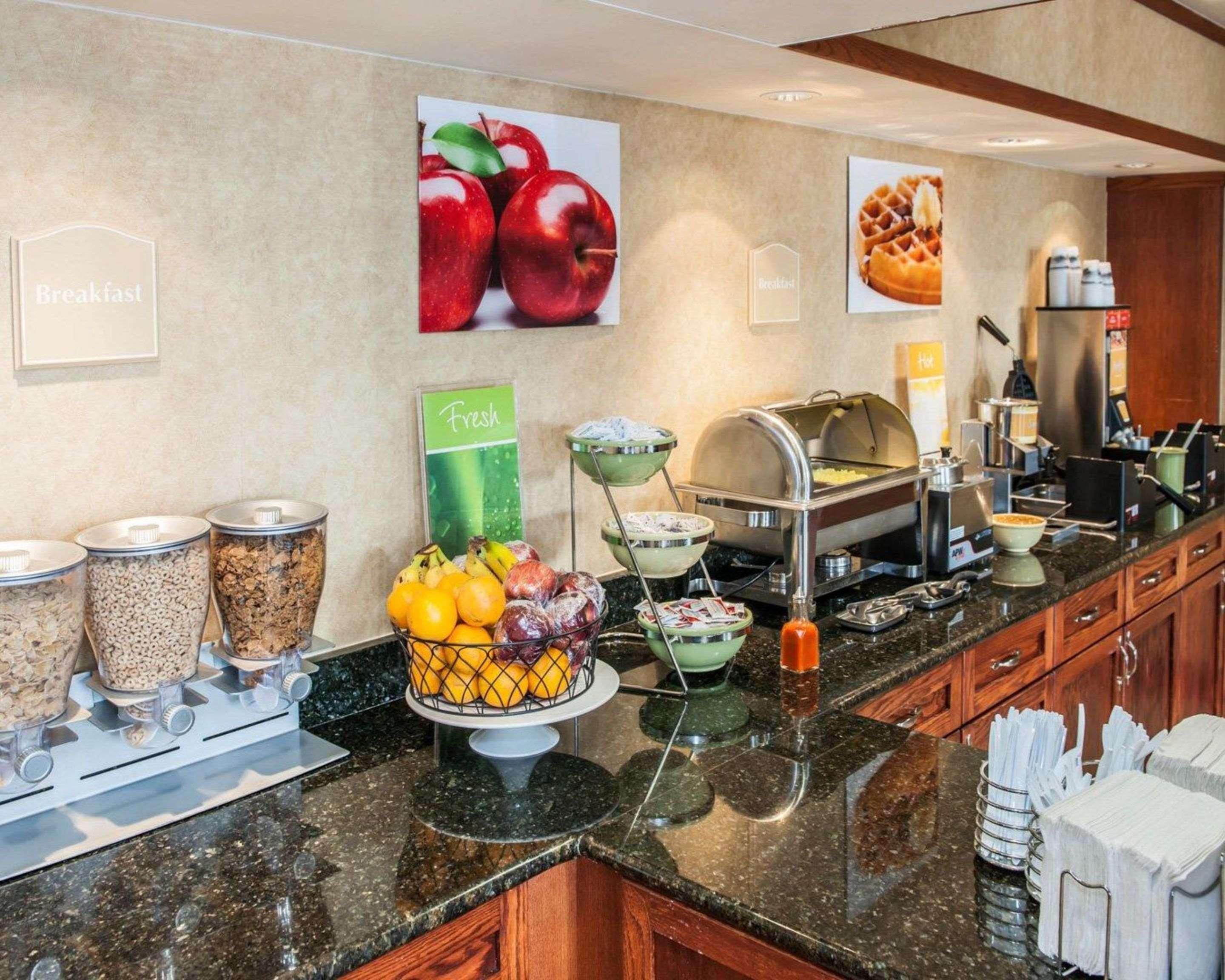 Quality Inn Castleton Dış mekan fotoğraf