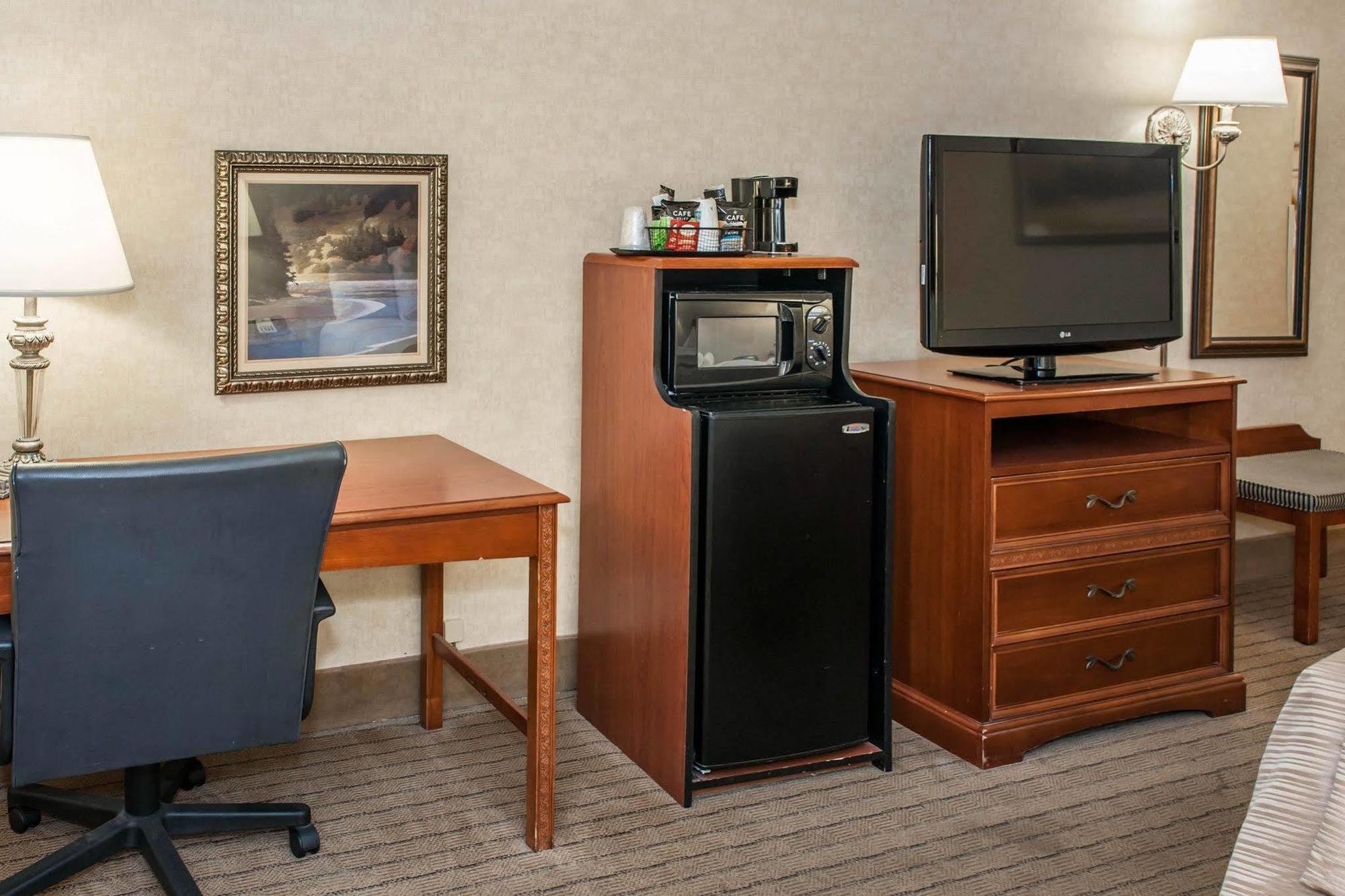 Quality Inn Castleton Dış mekan fotoğraf