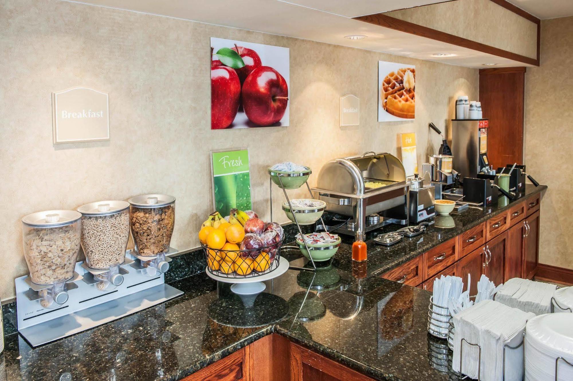 Quality Inn Castleton Dış mekan fotoğraf