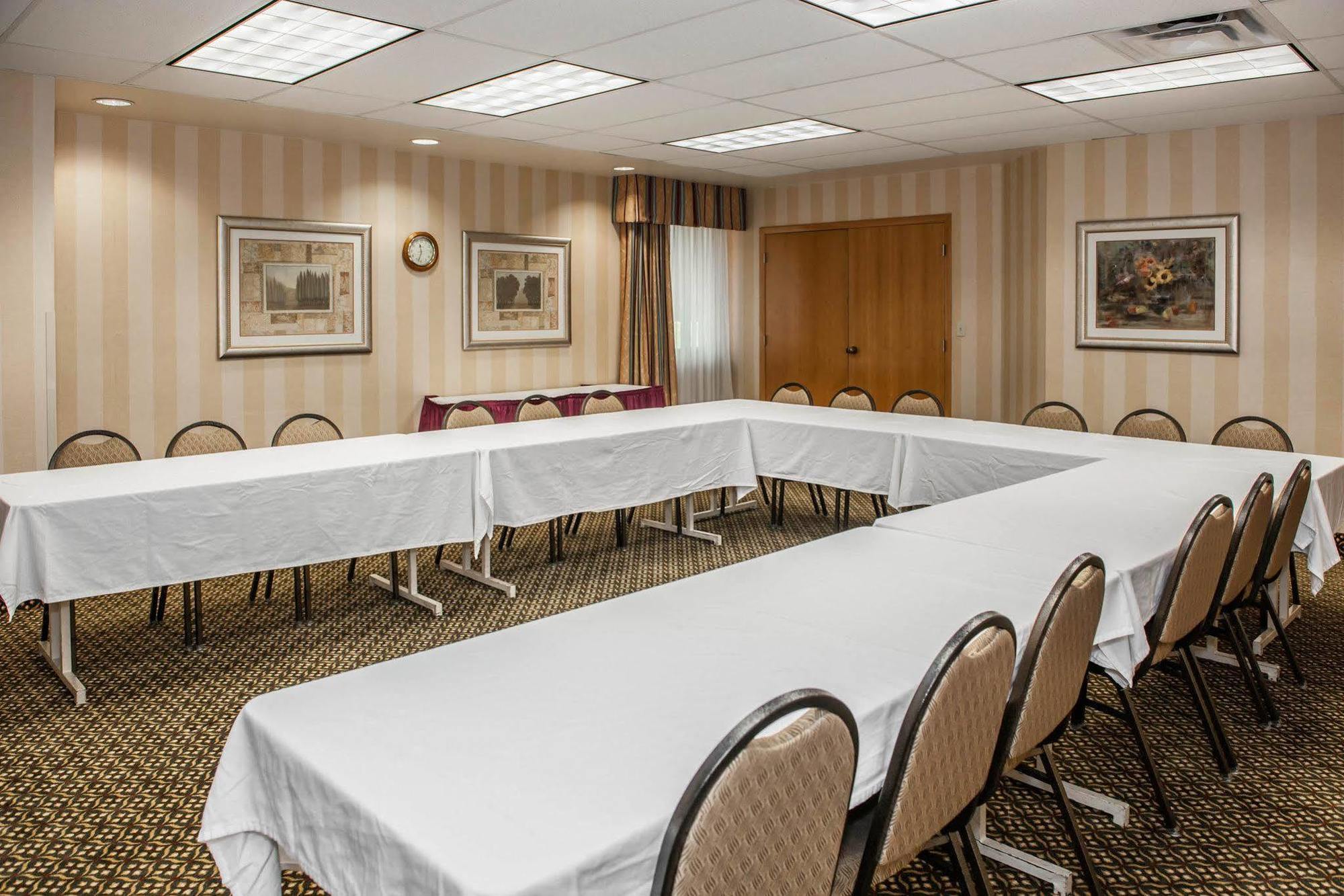 Quality Inn Castleton Dış mekan fotoğraf